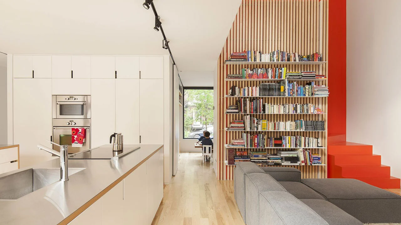 کتابخانه چوبی مدرن