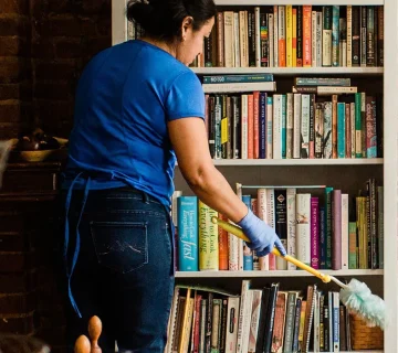 تمیز کردن کتابخانه