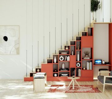 کتابخانه زیر راه پله